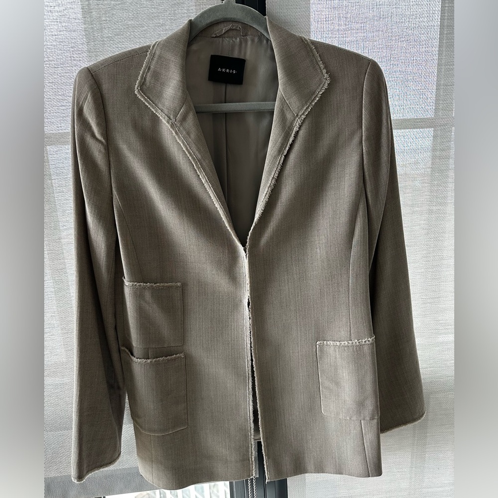 Vintage Akris Punto Gray Wool Chevron Blazer